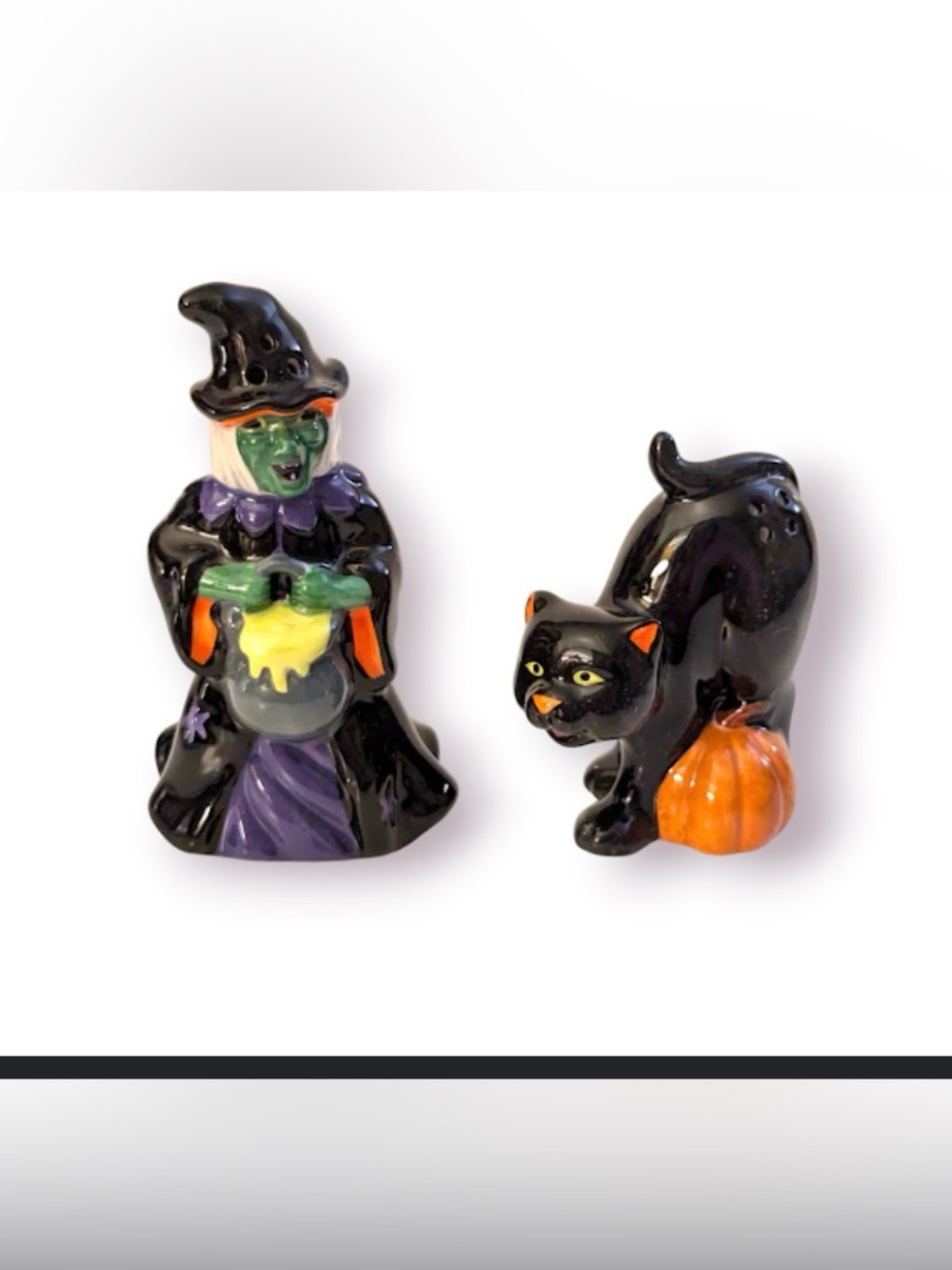 Johanna Parker Halloween Ghost Ceramic Salt & Pepper Shakers Set of 2 w/ Box New